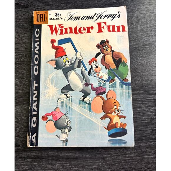 VTG 1958 Tom And Jerrys Winter Fun MGM Dell Giant Comic Book - Picture 1 of 4